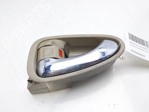 Used Front left interior door handle TOYOTA AVENSIS Saloon (_T27_) 2.2 D-4D (ADT271_, ADT271R) (150 hp) 13095994