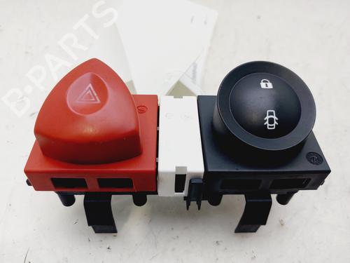 Advarselsbryter RENAULT MEGANE II Estate (KM0/1_) 1.9 dCi | BP29957340I22