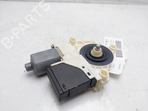 Used Left rear window motor RENAULT MEGANE III Grandtour (KZ0/1) [2008-2016]  17721809