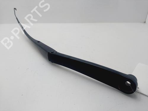 Used Front windshield wiper arm KIA CEED (CD) [2018-2025]  23553184
