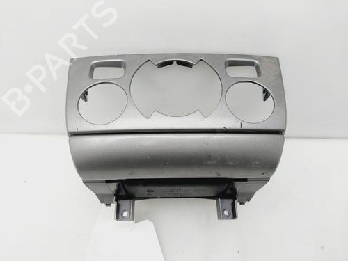 Used Ashtray PEUGEOT 308 I (4A_, 4C_) 1.6 HDi (109 hp) 31356451