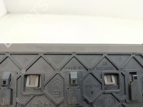 Fuse box CITROËN C5 I (DC_) 2.0 HDi (DCRHZB, DCRHZE) | BP30852001E1 - Image 3