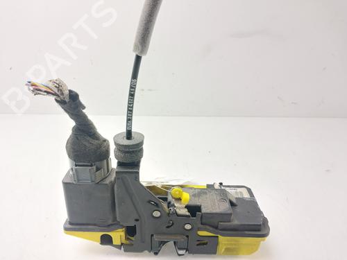 Serrure arrière droite VOLVO XC90 I (275) D5 AWD (185 hp) 31967219