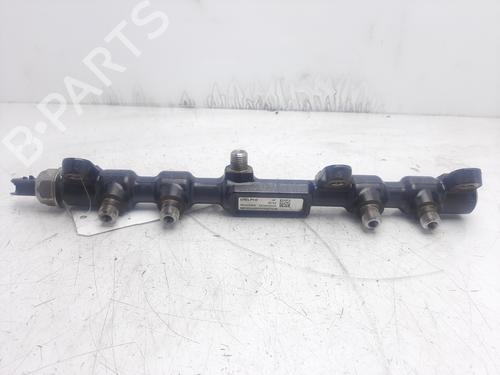 Used Injection rail FORD MONDEO III (B5Y) 2.0 TDCi (130 hp) 13738756