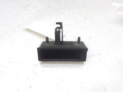 tailgate-handle-jaguar-f-pace-x761-906063va0a-2015-9574150 main image