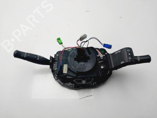 Commandes au volant RENAULT MEGANE II (BM0/1_, CM0/1_) 1.5 dCi (BM1F, CM1F) (86 hp) 31800260