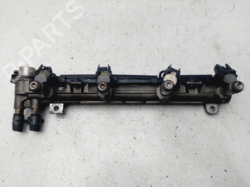Used Injection rail VW GOLF IV (1J1) [1997-2008]  28301618