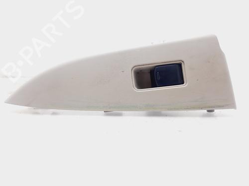 Used Left rear window switch SUBARU LEGACY V Estate (BR) [2008-2014]  26572585