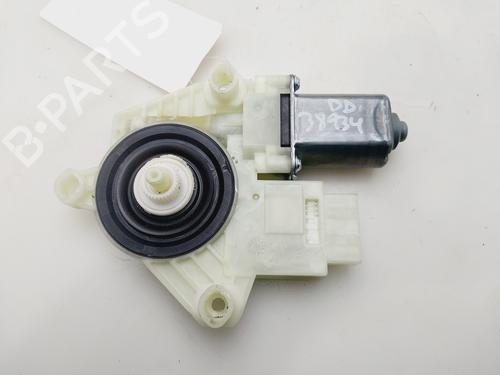 Used Right front window motor SKODA FABIA III (NJ3) 1.2 TSI (90 hp) 32371763