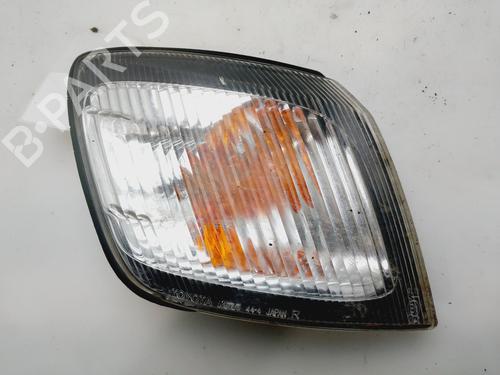 Used Right front indicator TOYOTA PICNIC (_XM1_) 2.2 D (CMX10_, CXM10G) (90 hp) 32200700