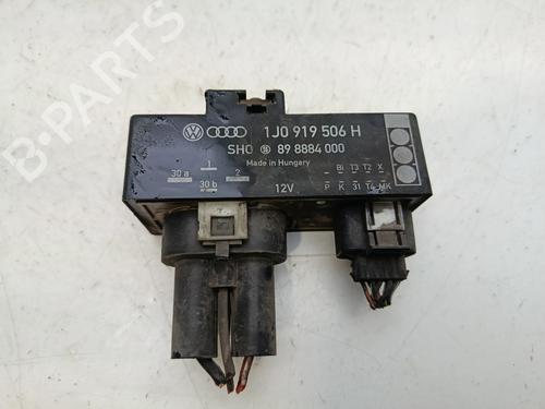 Used Electronic module Electronic module SEAT IBIZA II (6K1) [1993-2002] 31823453 31823453