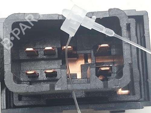 Left rear window switch HYUNDAI ix20 (JC) 1.4 CRDi | BP33620091I29 - Image 3