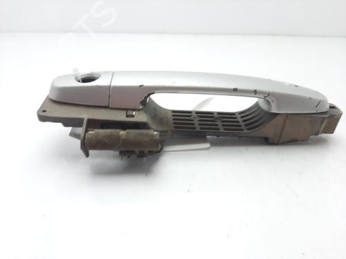 Front left exterior door handle TOYOTA COROLLA Verso (ZER_, ZZE12_, R1_) 2.0 D-4D (CUR10_, CUR10R) | BP13493417C128 