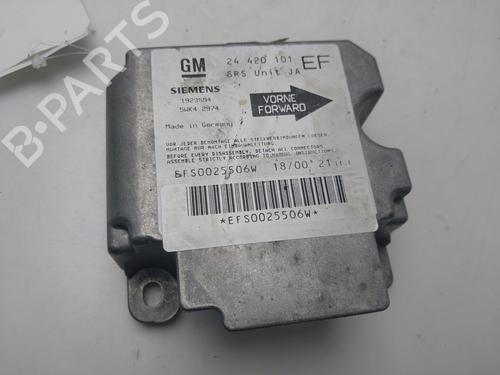 Used ECU airbags ECU airbags OPEL OMEGA B (V94) 2.5 TD (F69, M69, P69) (130 hp) 33313818 33313818