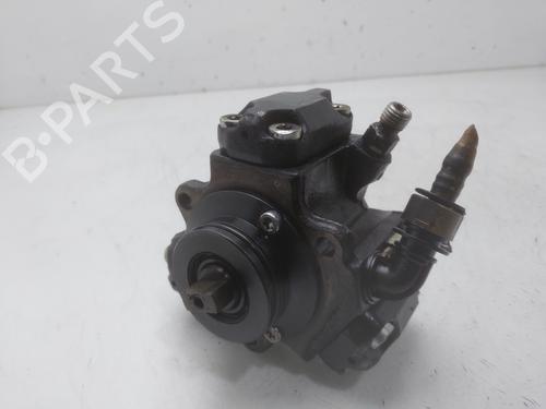 Used Injection pump Injection pump FIAT GRANDE PUNTO (199_) 1.3 D Multijet (75 hp) 33267735 33267735