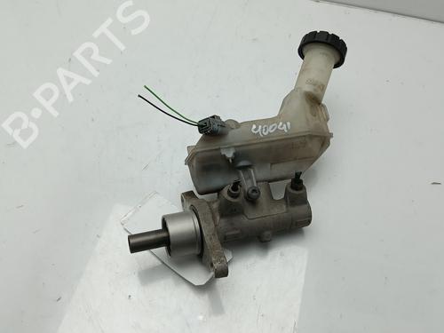 Used Brake master cylinder RENAULT CLIO III (BR0/1, CR0/1) [2005-2014]  30882374