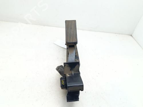 Pedal Pedal MERCEDES-BENZ E-CLASS (W211) E 320 CDI (211.026) (204 hp) 36002677 36002677