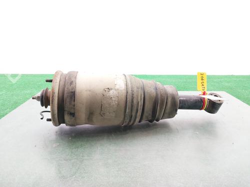 Used Right rear shock absorber LAND ROVER DISCOVERY III (L319) 2.7 TD 4x4 (190 hp) 18031330
