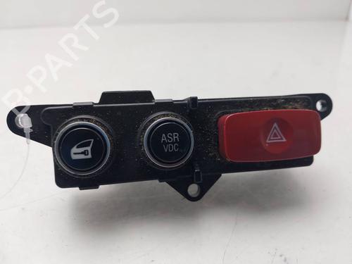 warning-switch-alfa-romeo-159-939_-2005-2006-2007-2008-2009-2010-2011-2012-40036691 main image
