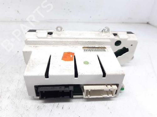Climate control FORD MONDEO III Saloon (B4Y) 2.0 TDCi | BP5284063I5 