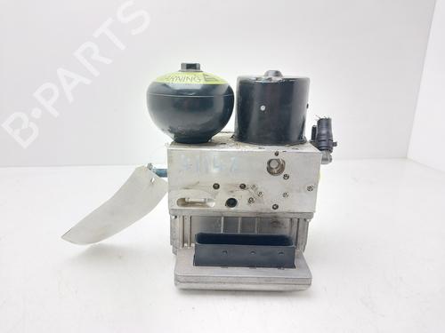 Used ABS pump ABS pump MERCEDES-BENZ E-CLASS (W211) E 350 (211.056) (272 hp) 33892555 33892555