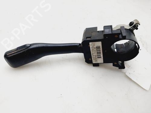 Commodo Essuie Glace / Phare SKODA FABIA I Combi (6Y5) 1.4 TDI (75 hp) 22309048
