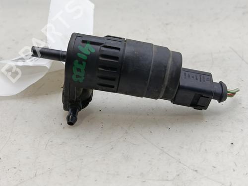 Used Washer pump Washer pump SKODA OCTAVIA I (1U2) [1996-2010] 33426988 33426988