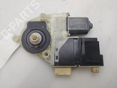 Moteur de lève-vitre avant gauche Moteur de lève-vitre avant gauche 39433709 39433709