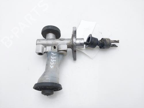 Used Clutch slave cylinder TOYOTA LAND CRUISER 90 (_J9_) 3.0 TD (KZJ90_, KZJ95_, KZJ90R, KZJ95R, KZJ90W, KZJ95W) (125 hp) 16778663