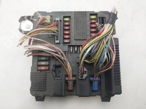 fuse-box-renault-grand-scenic-ii-jm01_-2004-2005-2006-2007-2008-2009-36420905 main image