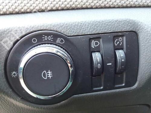 Used Headlight switch CHEVROLET CRUZE (J300) 2.0 CDI (150 hp) 2858280