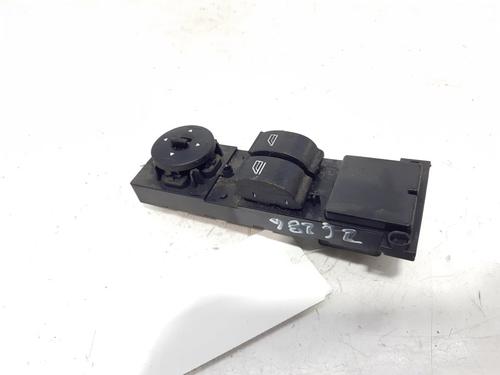 Used Left front window switch Left front window switch FORD FOCUS II Saloon (DB_, FCH, DH) 1.6 (100 hp) 8678867 8678867