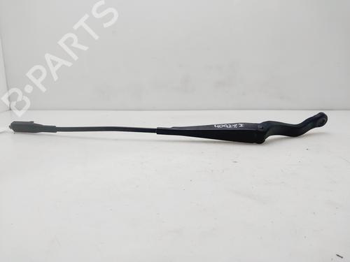 front-windshield-wiper-arm-opel-corsa-e-x15-2014-33411625 main image