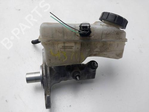 brake-master-cylinder-dacia-sandero-ii-2012-39651364 main image
