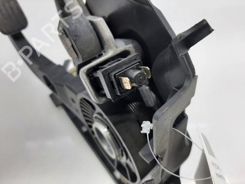Pedal MERCEDES-BENZ E-CLASS (W211) E 320 CDI (211.022) | BP13090885I4 