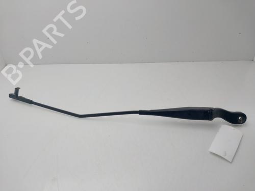 Used Front windshield wiper arm ALFA ROMEO 159 (939_) 1.9 JTDM 16V (939AXC1B, 939AXC12) (150 hp) 32014074
