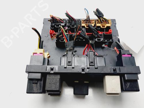 Fuse box VW PASSAT B6 Variant (3C5) | BP31877367E1
