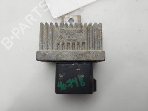 Used Electronic module RENAULT SCÉNIC II (JM0/1_) 1.5 dCi (JM0F) (82 hp) 33052751