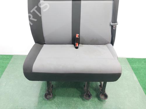 Right front seat PEUGEOT EXPERT Van (V_) 2.0 BlueHDi 120 | BP20698317C16