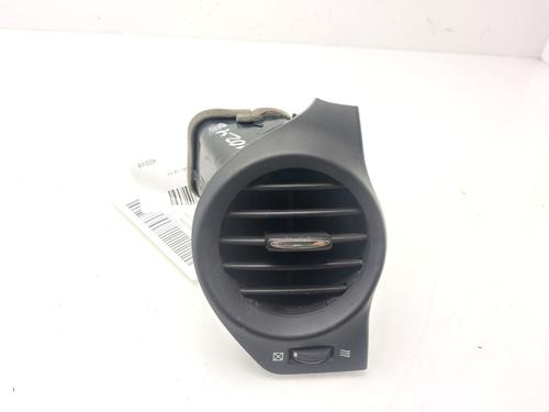 Used Air vent LEXUS IS II (_E2_) 220d (ALE20) (177 hp) 31932577