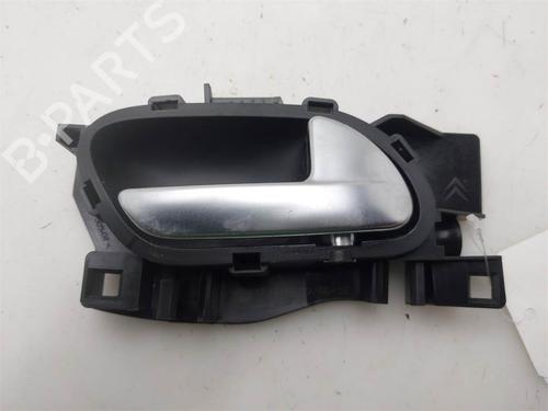 Used Rear right interior door handle Rear right interior door handle 38267096 38267096