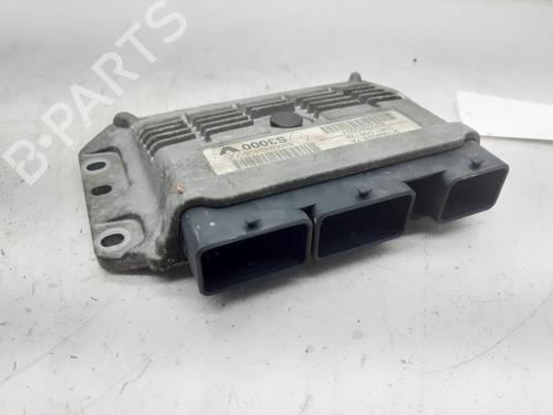 Engine control unit (ECU) RENAULT MEGANE II (BM0/1_, CM0/1_) 1.4 16V (BM0B, CM0B) (98 hp) 8200242405 | 8200242405 |