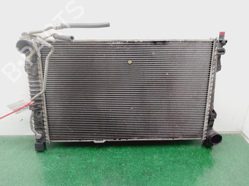 Used Water radiator MERCEDES-BENZ C-CLASS (W203) [2000-2007]  28444684