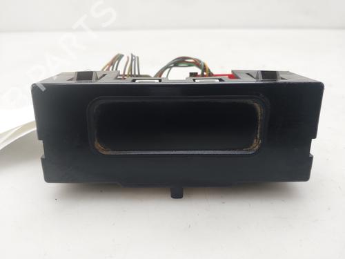 display-monitor-renault-kangoo-kc01_-1997-32986363 main image