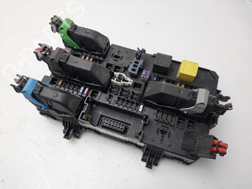 Used Fuse box Fuse box 37294560 37294560