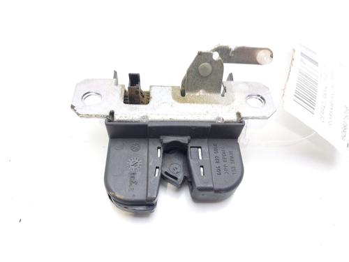 Used Tailgate lock VW POLO (9N_, 9A_) 1.4 16V (75 hp) 12545440