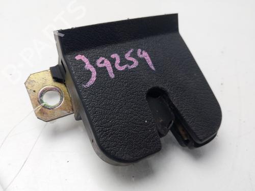 Used Tailgate lock Tailgate lock VW NEW BEETLE (9C1, 1C1) 2.0 (115 hp) 32514968 32514968