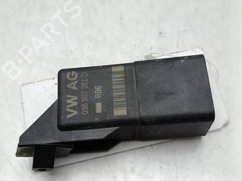 Used Electronic module Electronic module SKODA SUPERB II (3T4) 2.0 TDI 16V (140 hp) 40062357 40062357