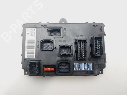 Used Fuse box PEUGEOT 407 (6D_) 2.0 (6DRFNB, 6DRFNE) (136 hp) 30142597
