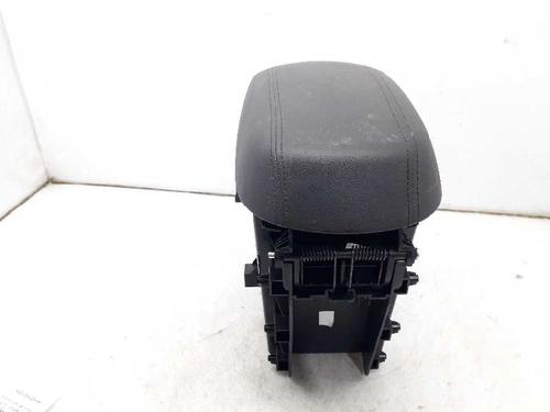 Armrest / Center console KIA SPORTAGE III (SL) 1.7 CRDi | BP7153216I20 